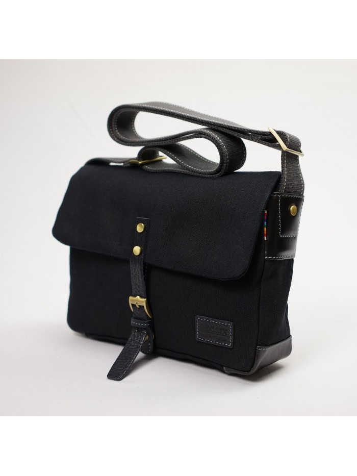 輕量帆布郵差包(靜謐黑)